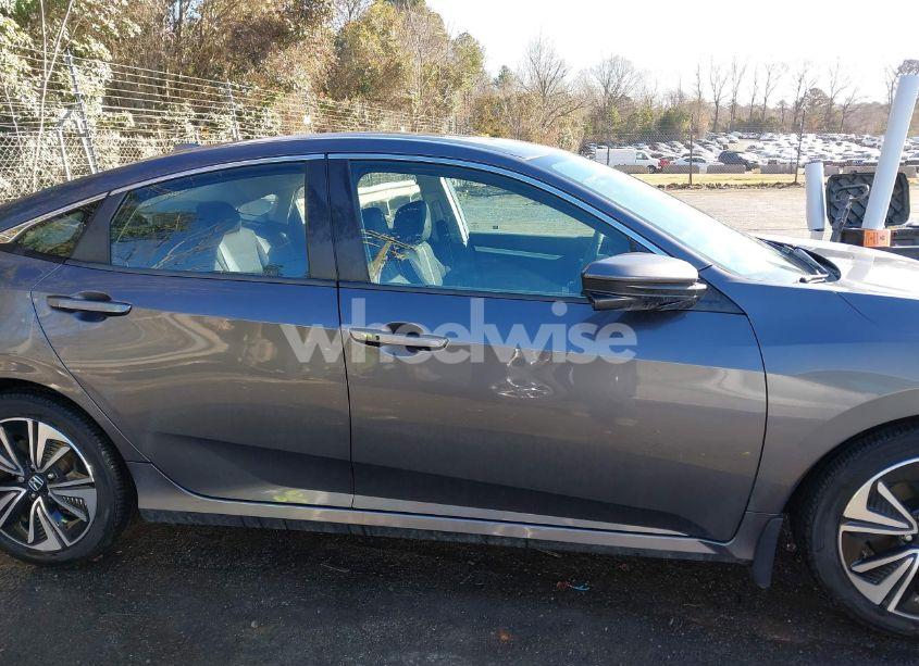Photo 13 of 2016 Honda Civic EX-T (VIN 19XFC1F38GE222330)