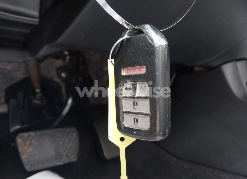 Photo 11 of 2017 Honda Civic EX-T (VIN 19XFC1F38HE005703)