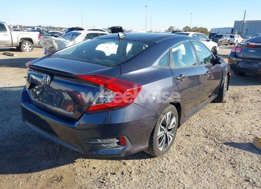 Photo 4 of 2017 Honda Civic EX-T (VIN 19XFC1F38HE005703)