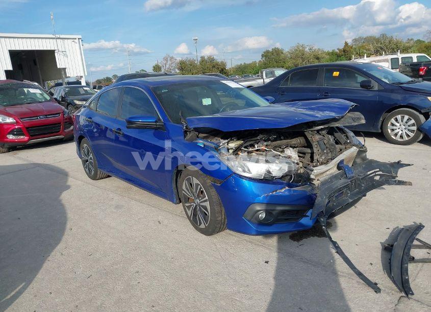 2017 Honda Civic EX-T (VIN 19XFC1F38HE013476) main photo