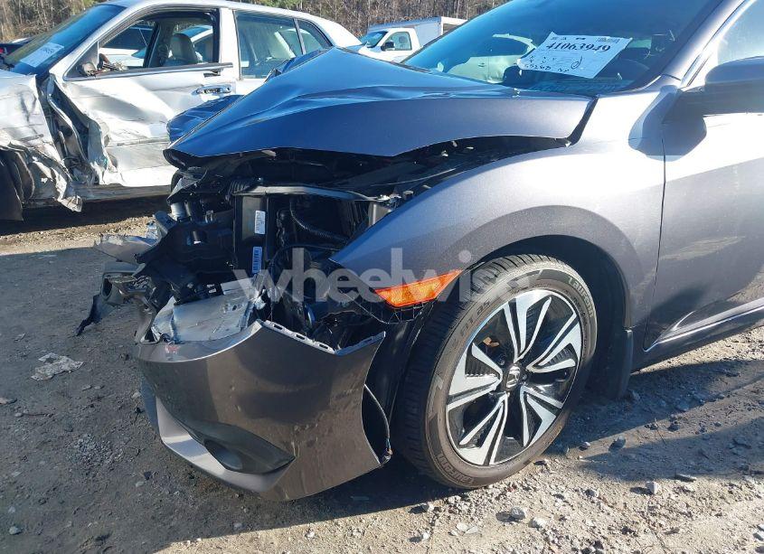 Photo 19 of 2017 Honda Civic EX-T (VIN 19XFC1F38HE014126)