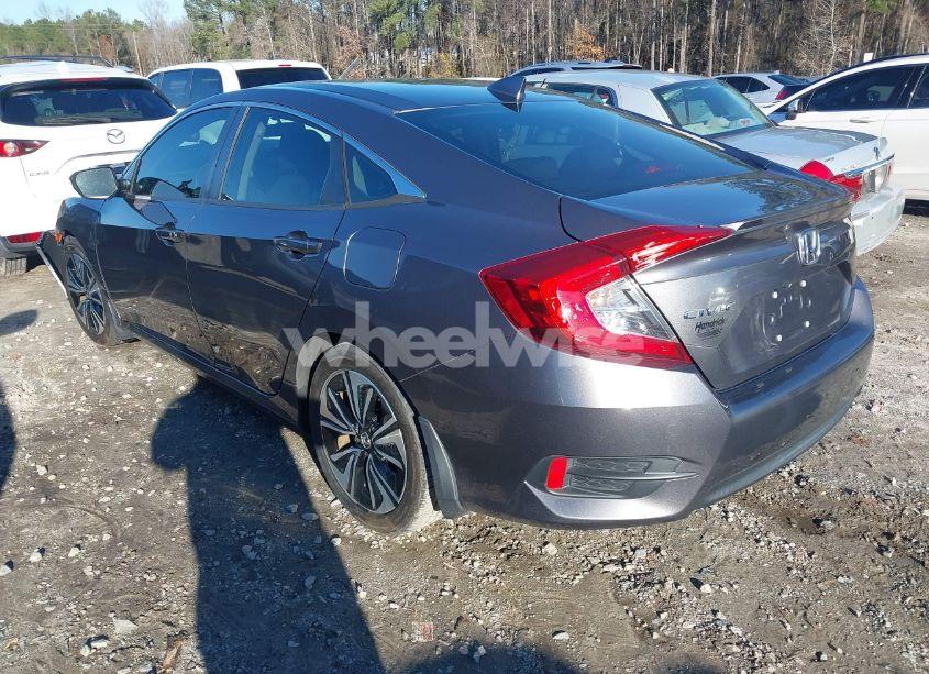 Photo 3 of 2017 Honda Civic EX-T (VIN 19XFC1F38HE014126)