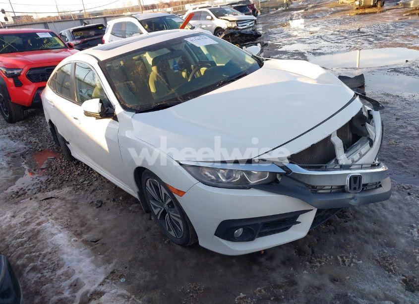 2017 Honda Civic EX-T (VIN 19XFC1F38HE018306) main photo