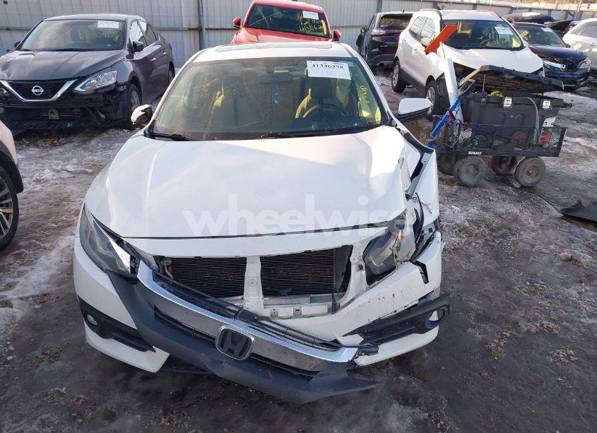 Photo 12 of 2017 Honda Civic EX-T (VIN 19XFC1F38HE018306)