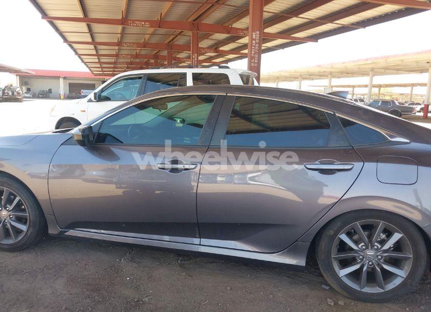 Photo 14 of 2019 Honda Civic EX (VIN 19XFC1F38KE017275)