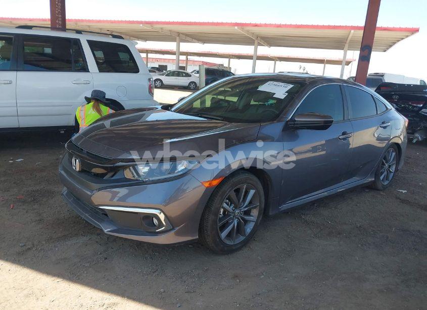 Photo 2 of 2019 Honda Civic EX (VIN 19XFC1F38KE017275)