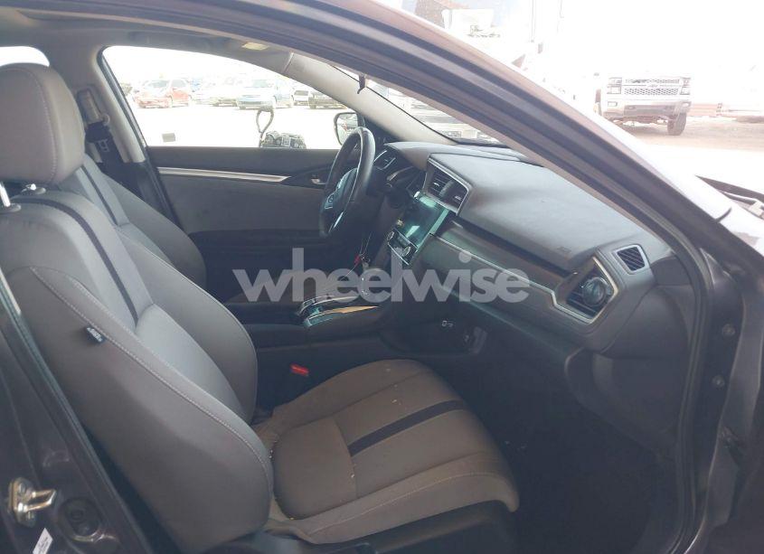 Photo 5 of 2019 Honda Civic EX (VIN 19XFC1F38KE017275)