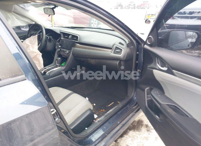 Photo 5 of 2019 Honda Civic EX (VIN 19XFC1F38KE202488)