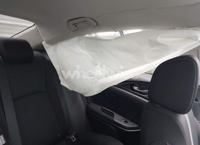 Photo 8 of 2019 Honda Civic EX (VIN 19XFC1F38KE210039)