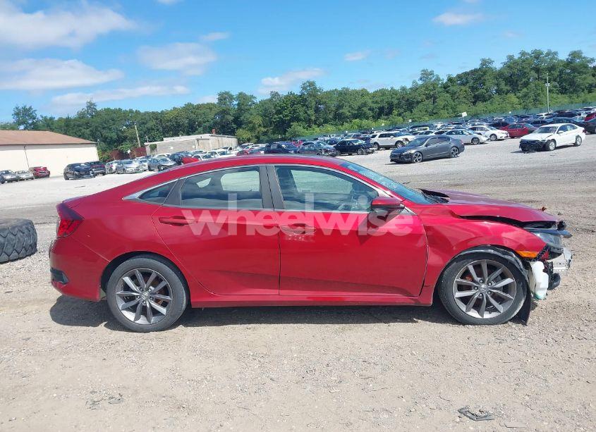 Photo 13 of 2019 Honda Civic EX (VIN 19XFC1F38KE213247)