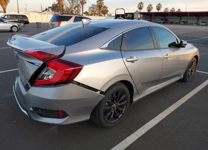 Photo 4 of 2019 Honda Civic EX (VIN 19XFC1F38KE216407)