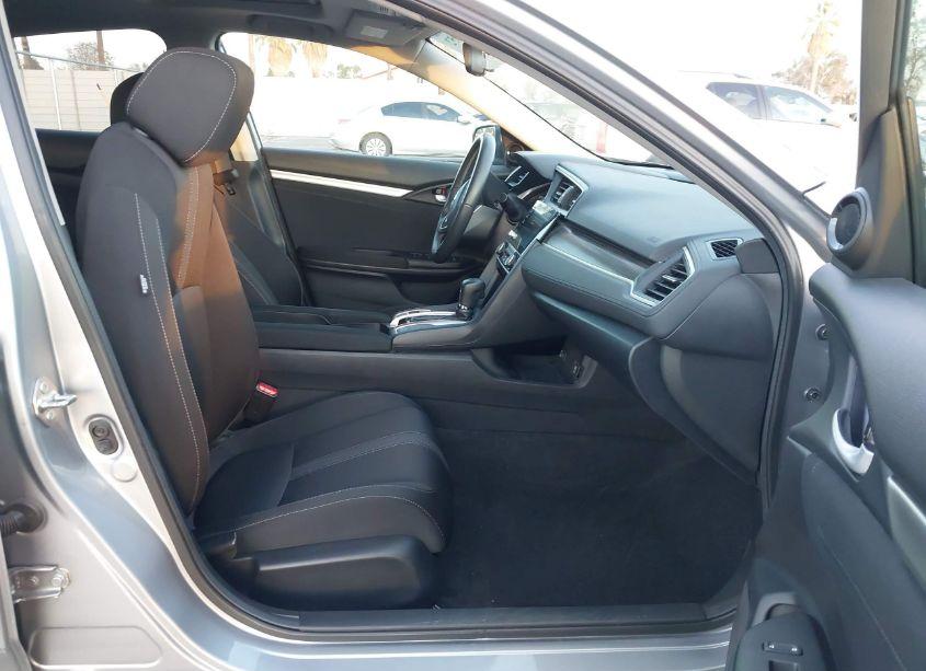 Photo 5 of 2019 Honda Civic EX (VIN 19XFC1F38KE216407)