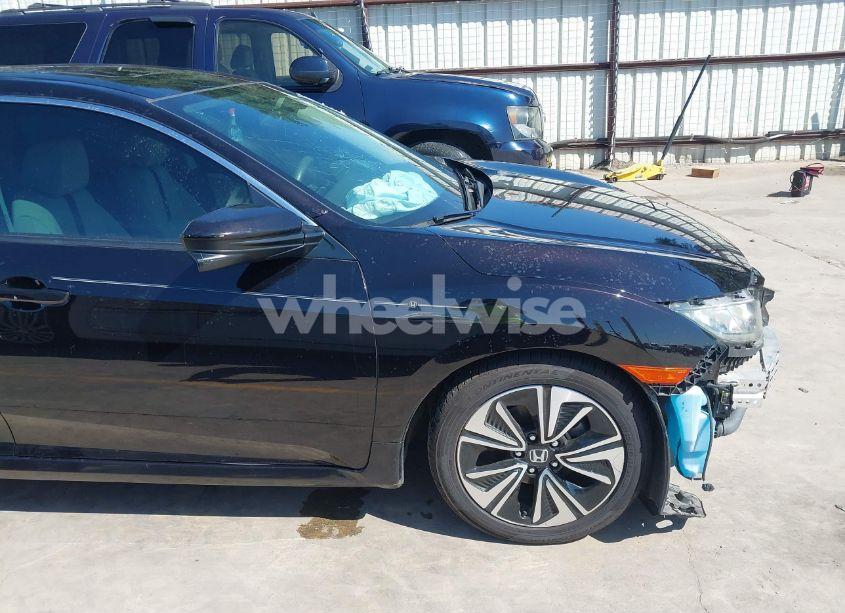Photo 18 of 2016 Honda Civic EX-T (VIN 19XFC1F39GE031628)