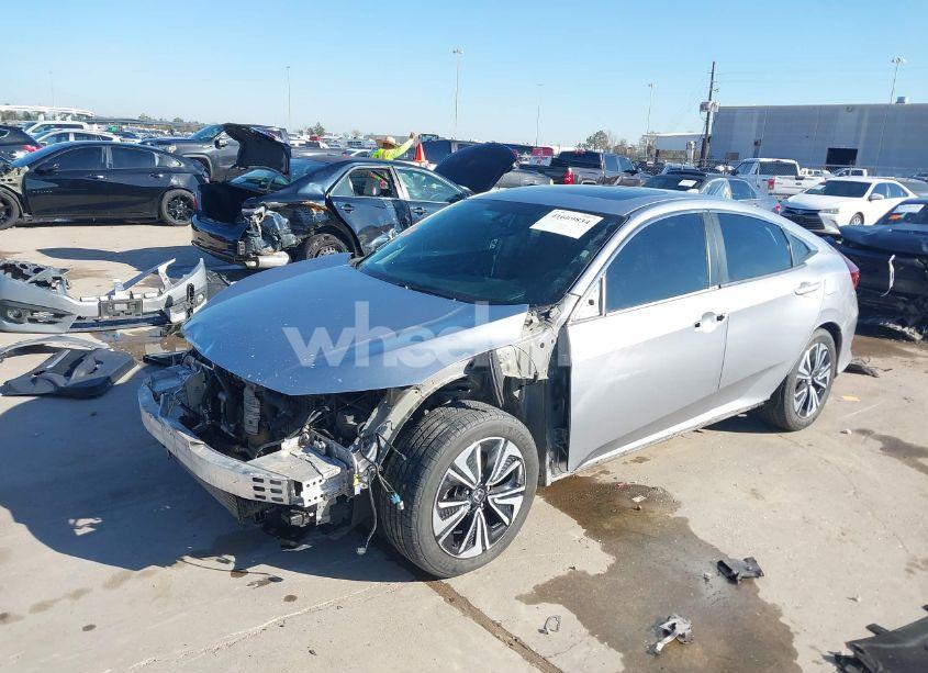 Photo 2 of 2016 Honda Civic EX-T (VIN 19XFC1F39GE035193)