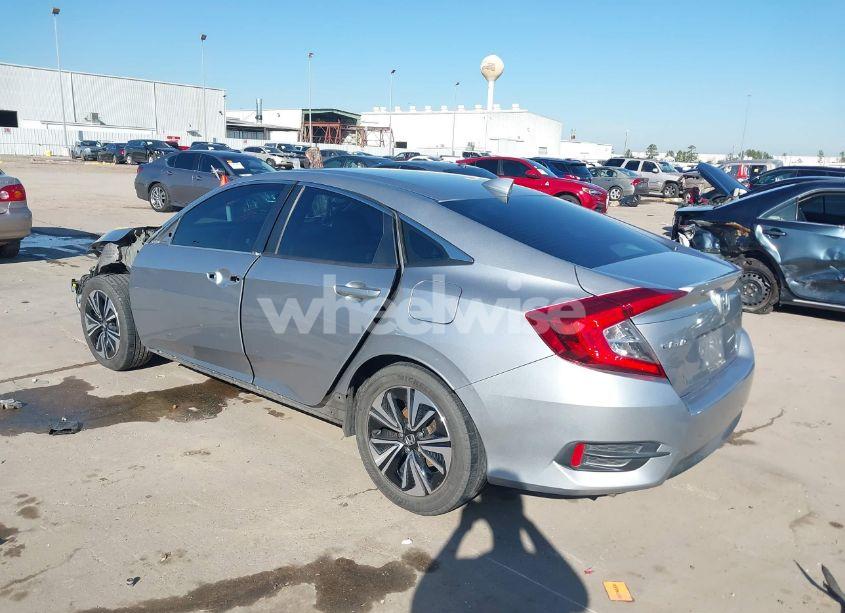 Photo 3 of 2016 Honda Civic EX-T (VIN 19XFC1F39GE035193)