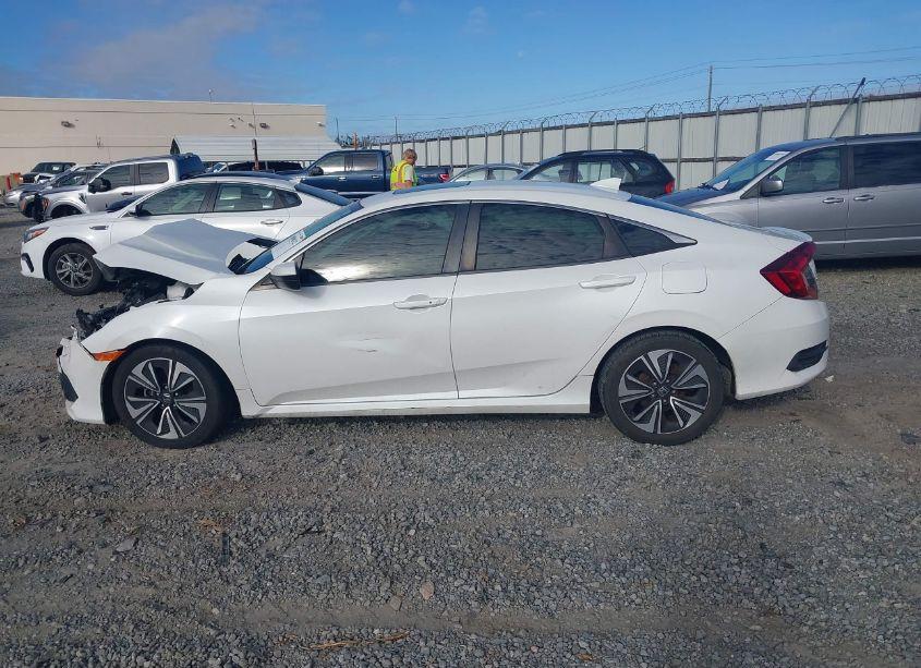 Photo 14 of 2016 Honda Civic EX-T (VIN 19XFC1F39GE042807)