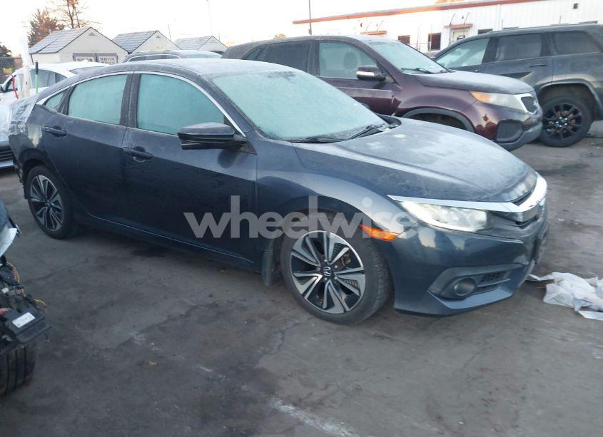 2016 Honda Civic EX-T (VIN 19XFC1F39GE222837) main photo