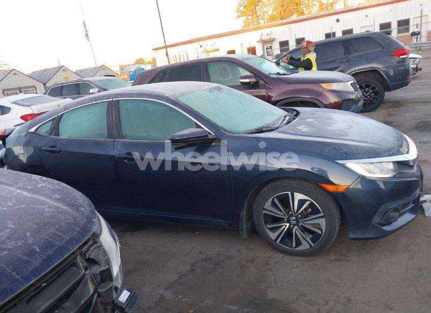 Photo 13 of 2016 Honda Civic EX-T (VIN 19XFC1F39GE222837)
