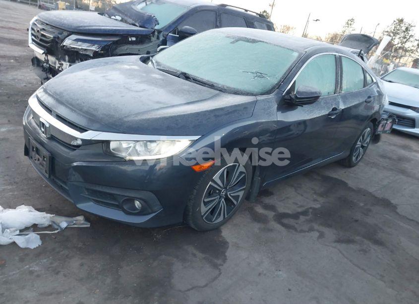 Photo 2 of 2016 Honda Civic EX-T (VIN 19XFC1F39GE222837)