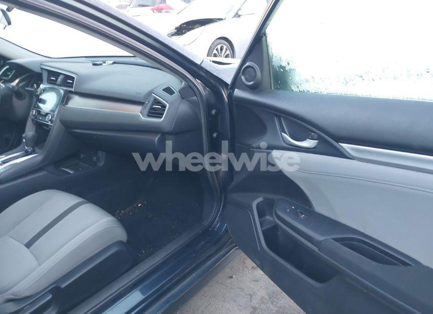 Photo 5 of 2016 Honda Civic EX-T (VIN 19XFC1F39GE222837)
