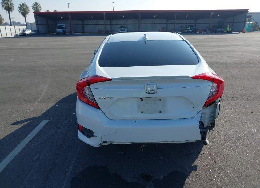 Photo 17 of 2018 Honda Civic EX-T (VIN 19XFC1F39JE201865)