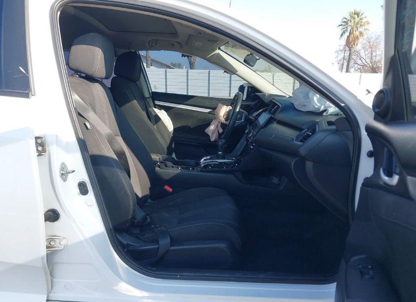 Photo 5 of 2018 Honda Civic EX-T (VIN 19XFC1F39JE201865)