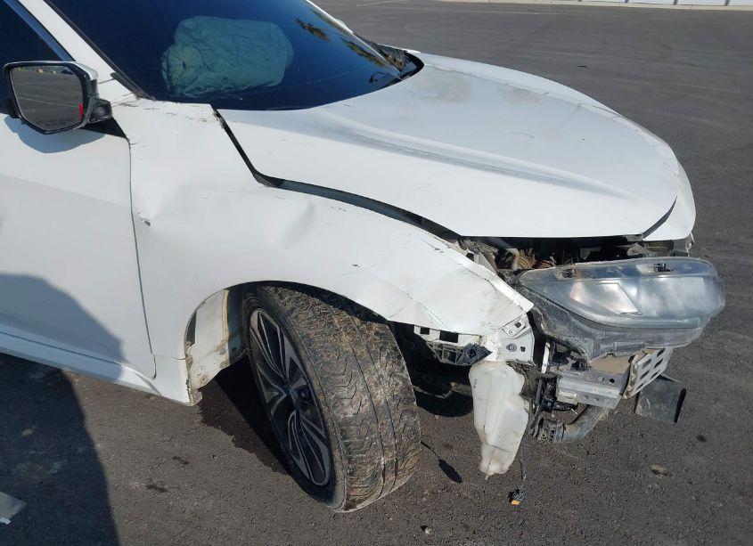 Photo 6 of 2018 Honda Civic EX-T (VIN 19XFC1F39JE201865)