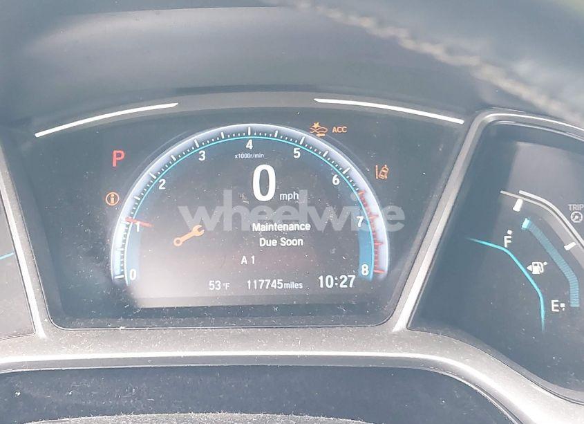 Photo 15 of 2019 Honda Civic EX (VIN 19XFC1F39KE006401)