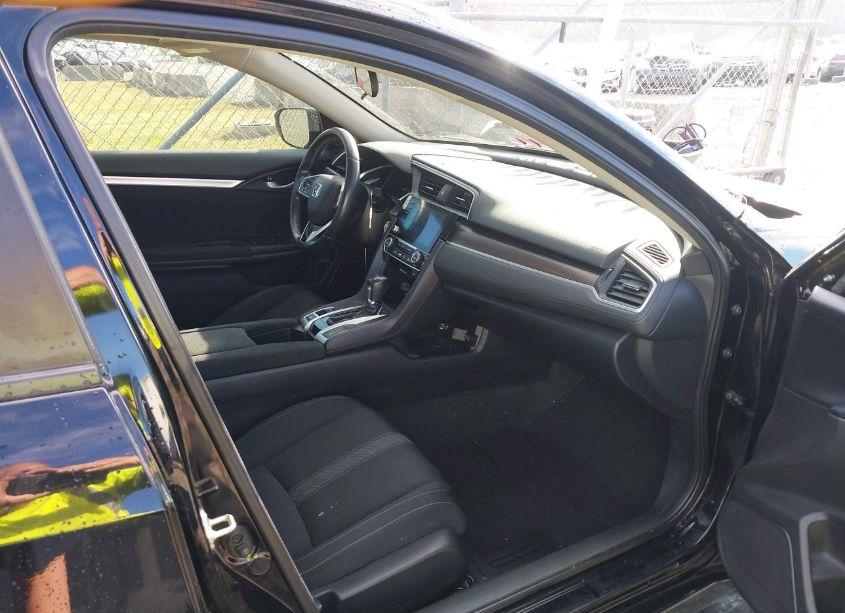 Photo 5 of 2019 Honda Civic EX (VIN 19XFC1F39KE016331)