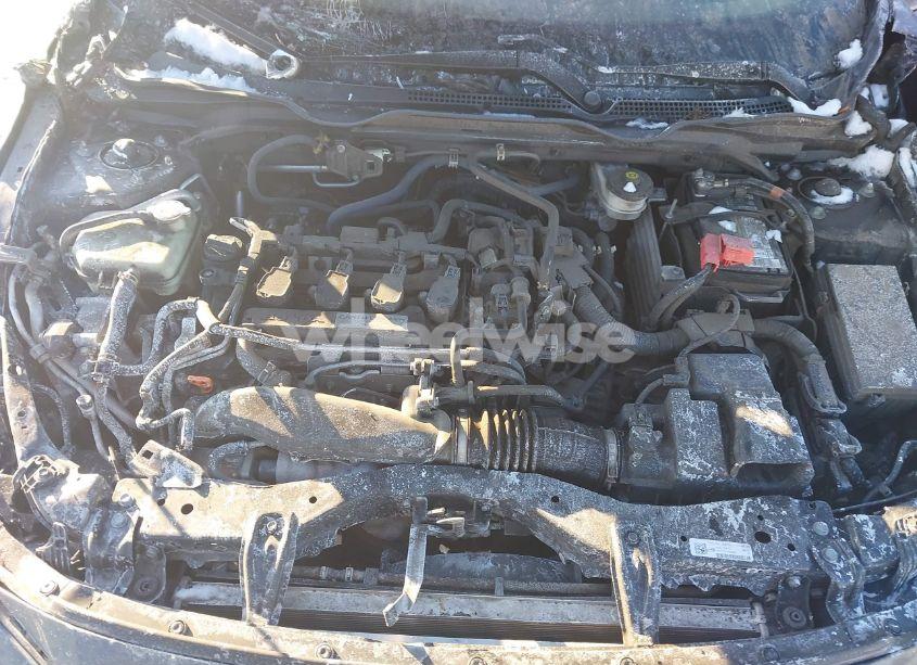 Photo 10 of 2019 Honda Civic EX (VIN 19XFC1F39KE019522)