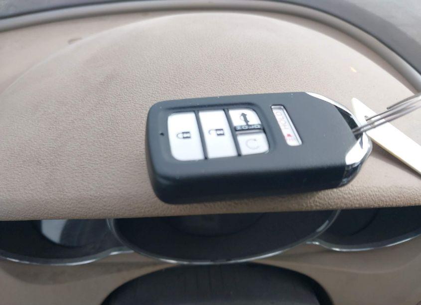 Photo 11 of 2019 Honda Civic EX (VIN 19XFC1F39KE203519)