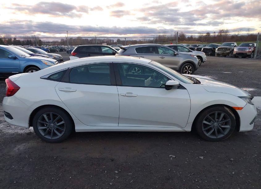 Photo 13 of 2019 Honda Civic EX (VIN 19XFC1F39KE203519)