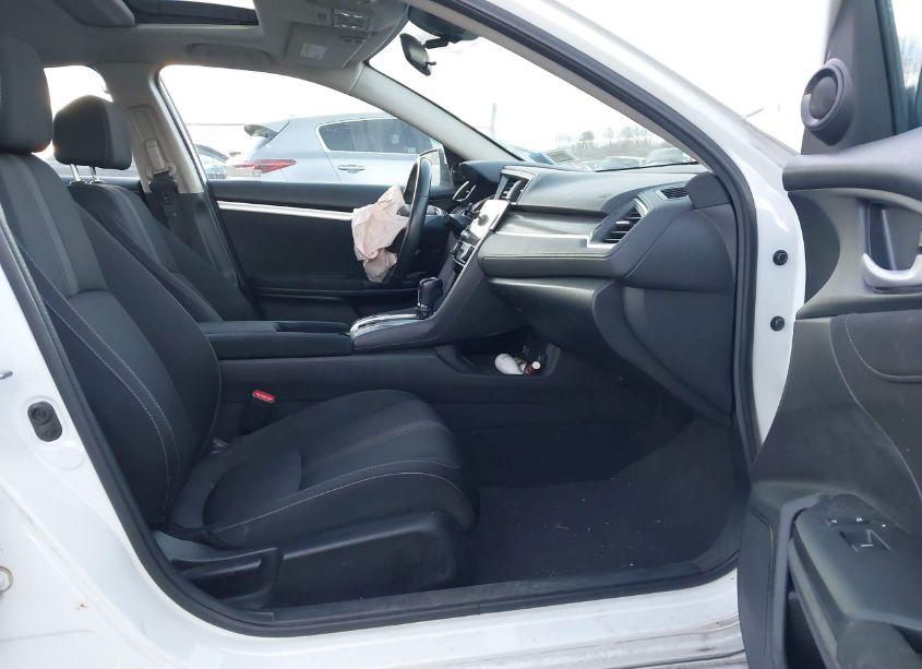 Photo 5 of 2019 Honda Civic EX (VIN 19XFC1F39KE203519)