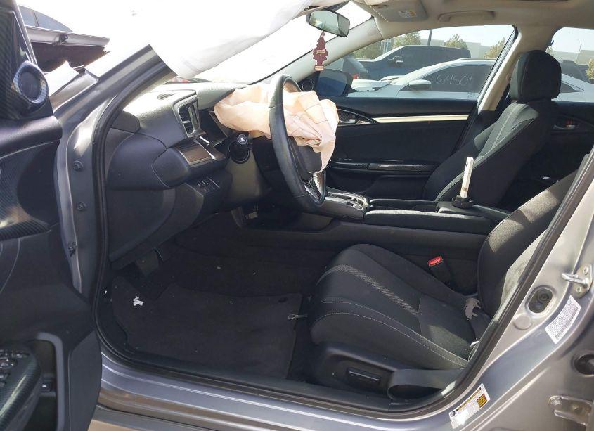 Photo 5 of 2019 Honda Civic EX (VIN 19XFC1F39KE212804)