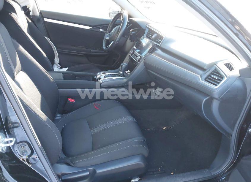 Photo 5 of 2019 Honda Civic EX (VIN 19XFC1F39KE214746)