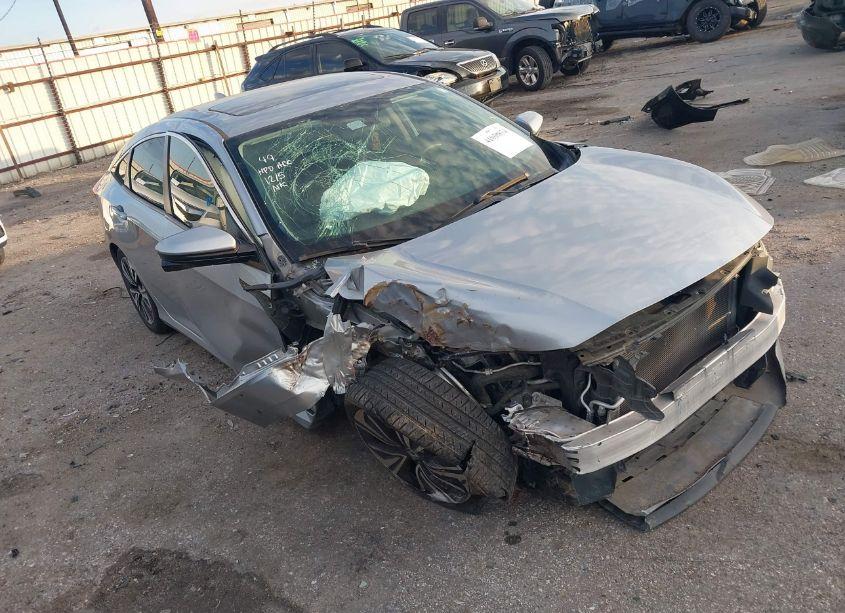 2016 Honda Civic EX-T (VIN 19XFC1F3XGE024655) main photo