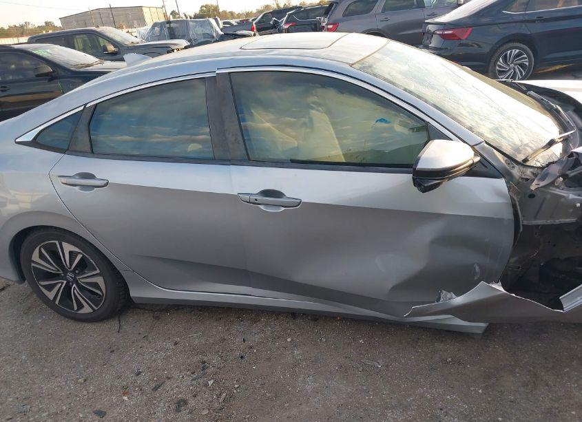 Photo 13 of 2016 Honda Civic EX-T (VIN 19XFC1F3XGE024655)