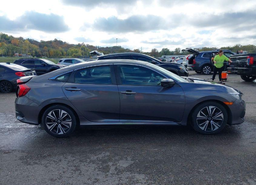 Photo 13 of 2016 Honda Civic EX-T (VIN 19XFC1F3XGE035655)