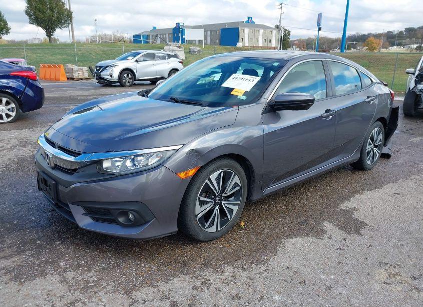 Photo 2 of 2016 Honda Civic EX-T (VIN 19XFC1F3XGE035655)