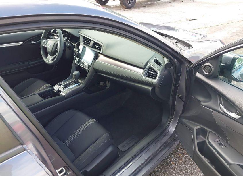Photo 5 of 2016 Honda Civic EX-T (VIN 19XFC1F3XGE035655)