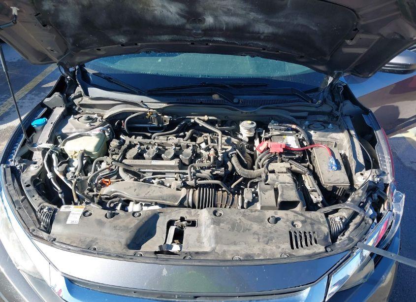 Photo 10 of 2017 Honda Civic EX-T (VIN 19XFC1F3XHE004648)