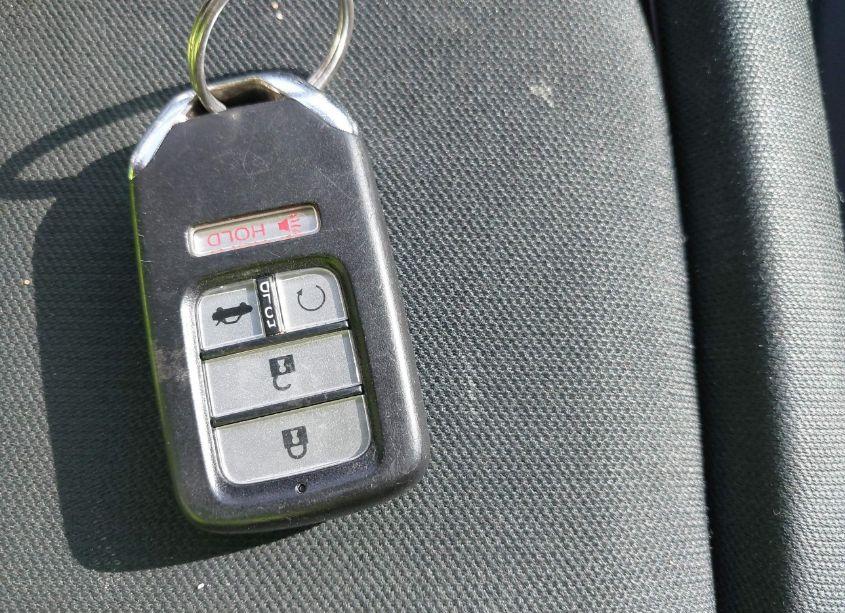 Photo 11 of 2017 Honda Civic EX-T (VIN 19XFC1F3XHE004648)