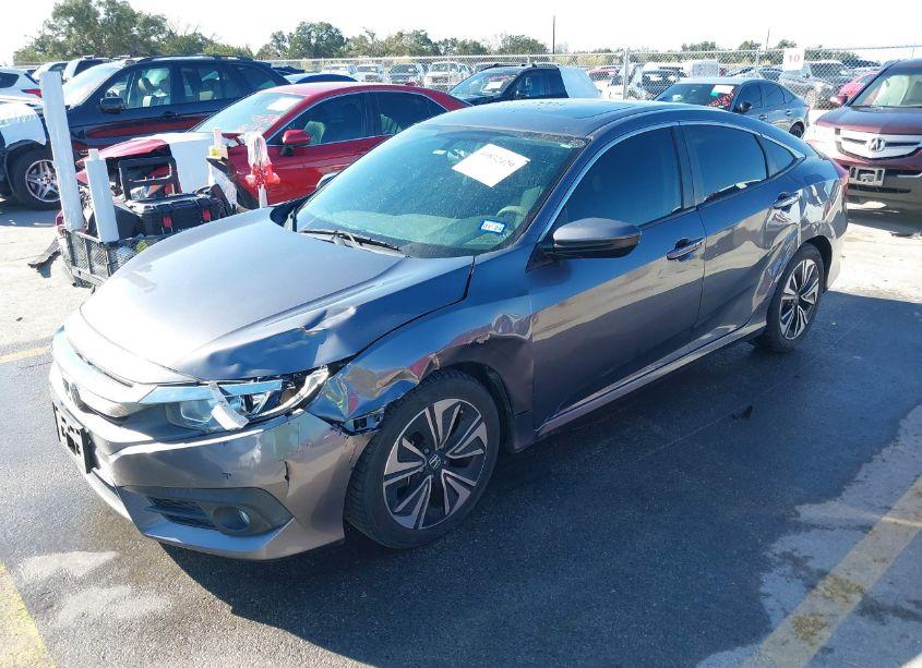 Photo 2 of 2017 Honda Civic EX-T (VIN 19XFC1F3XHE004648)