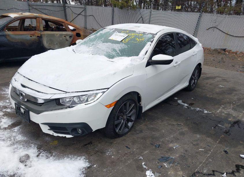 Photo 2 of 2017 Honda Civic EX-T (VIN 19XFC1F3XHE205675)