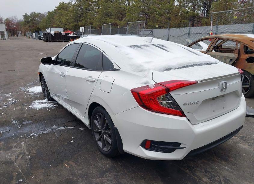 Photo 3 of 2017 Honda Civic EX-T (VIN 19XFC1F3XHE205675)