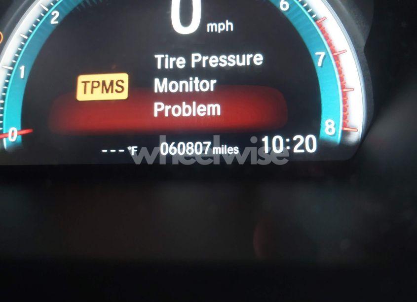 Photo 16 of 2018 Honda Civic EX-T (VIN 19XFC1F3XJE000833)