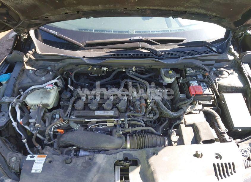Photo 10 of 2019 Honda Civic EX (VIN 19XFC1F3XKE000591)
