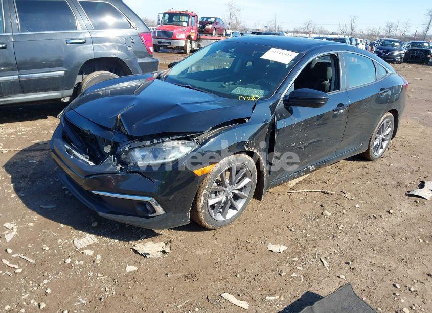 Photo 2 of 2019 Honda Civic EX (VIN 19XFC1F3XKE000591)