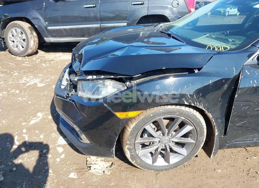 Photo 6 of 2019 Honda Civic EX (VIN 19XFC1F3XKE000591)