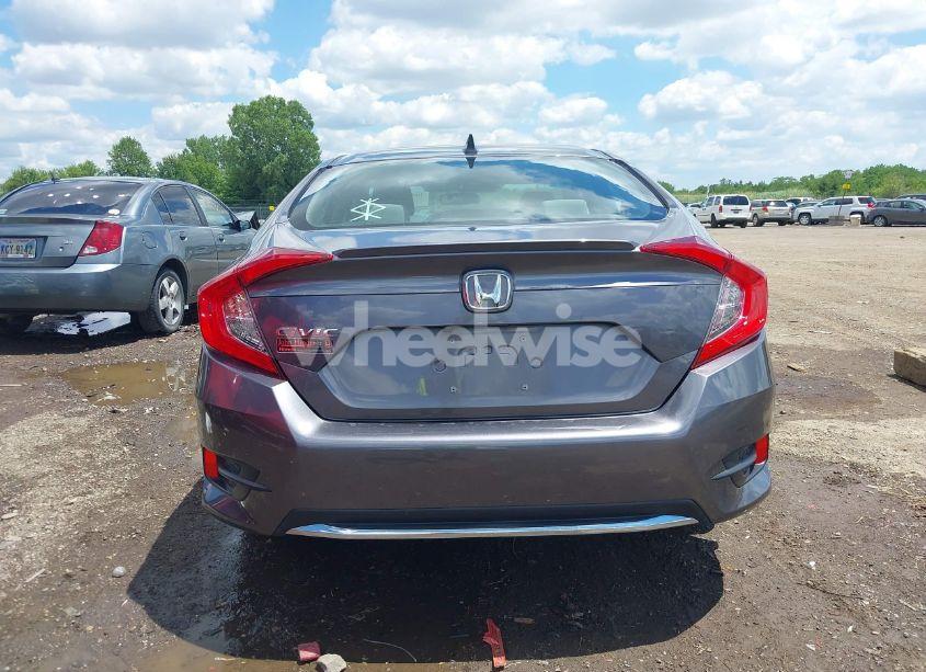 Photo 16 of 2019 Honda Civic EX (VIN 19XFC1F3XKE007041)